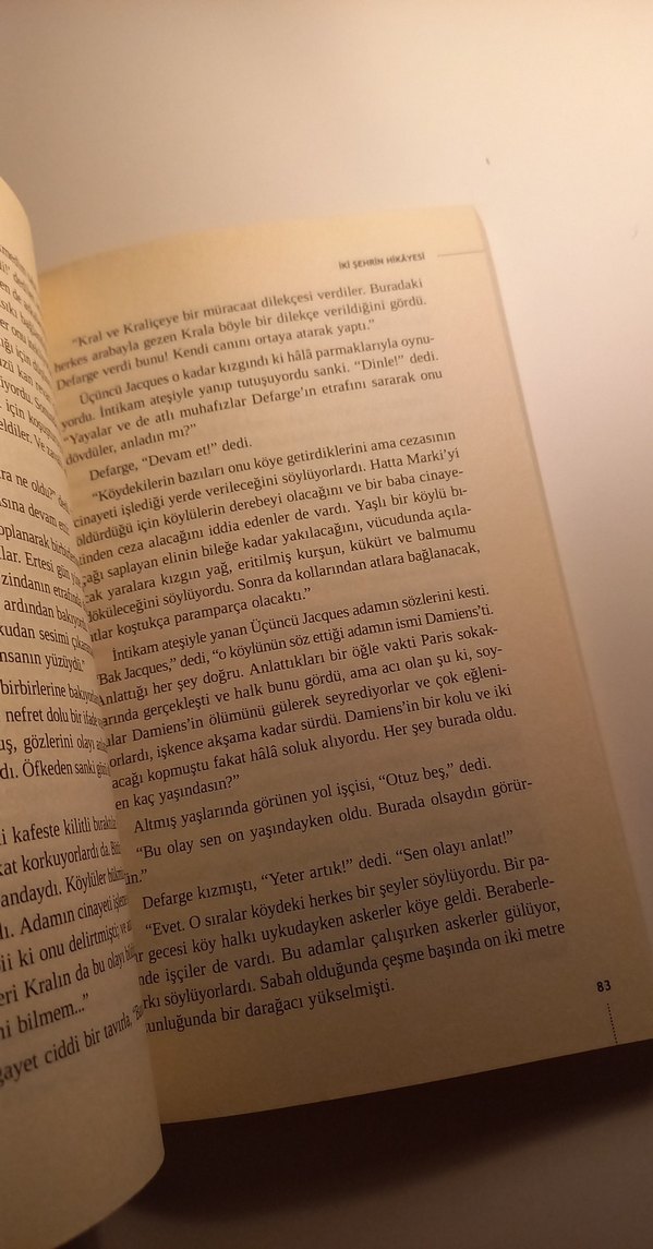 Charles Dickens - İki Şehrin Hikayesi - Görsel 3