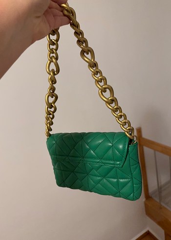 Yeşil zincirli çanta - Görsel 3
