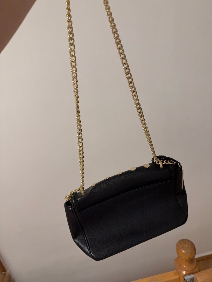 Zincir Detaylı Siyah Yılan Derisi Desenli Deri Çanta - Görsel 3