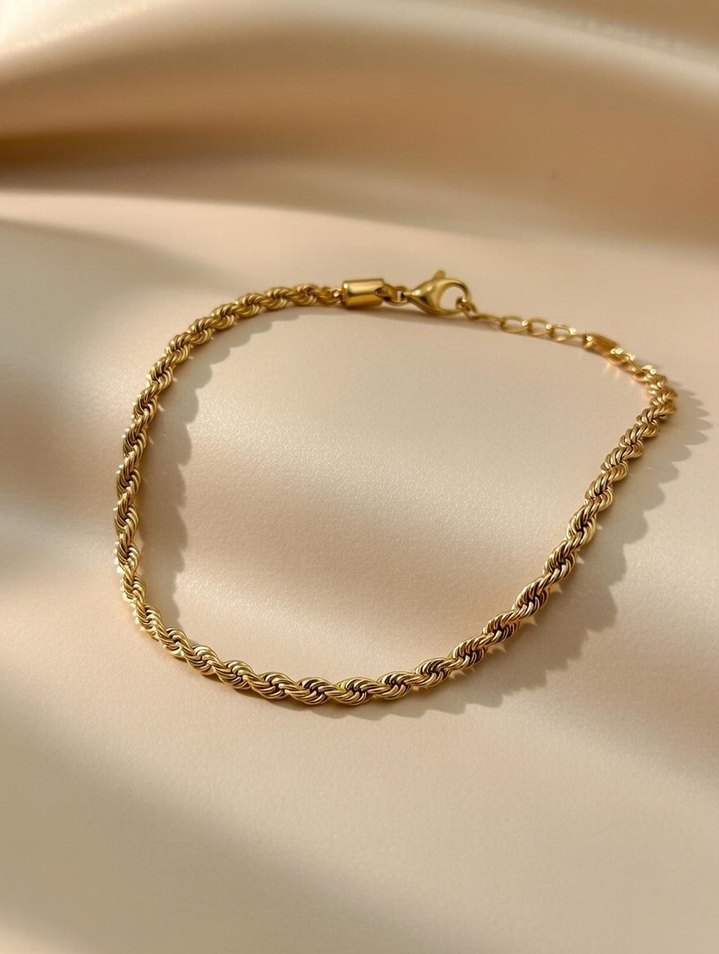 Zincir Detaylı Altın Rengi Kadın Bileklik - Görsel 2