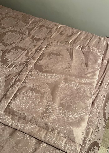 Nakışlı Pudra Pembe Yatak Örtüsü - Görsel 6