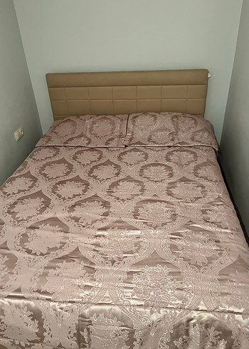 Nakışlı Pudra Pembe Yatak Örtüsü - Görsel 4