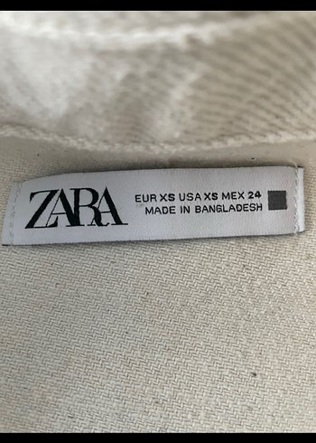 Beyaz Kısa Kollu Düğmeli Kadın Tulum - Görsel 3