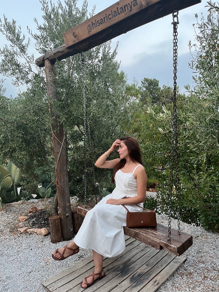 Beyaz Drapeli Uzun Elbise - Görsel 2