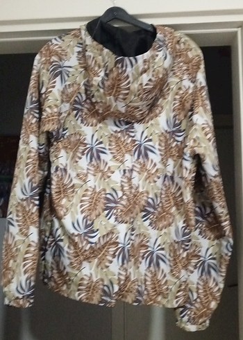 Kapüşonlu, Fermuarlı Desenli Kadın yağmur luk Ceket - Görsel 4