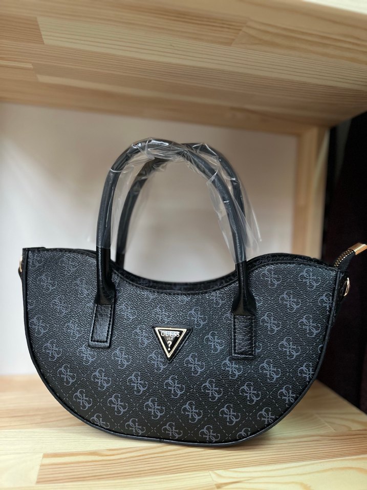 Guess Gri Baskılı Kadın Omuz Çantası - Görsel 2