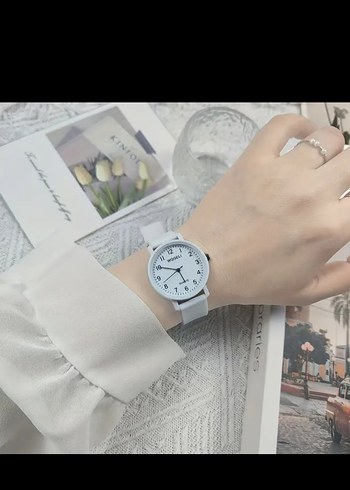 Beyaz Minimalist Kadın Saati Dantel Detaylı