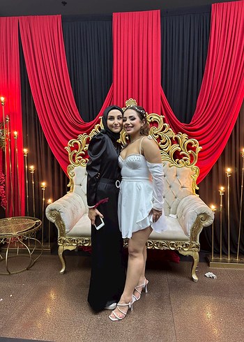 m Beden Zeynep tosun bride Beyaz Drapeli Straplez mini elbise