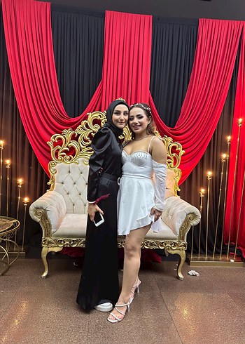 Zeynep tosun bride Beyaz Drapeli Straplez mini elbise