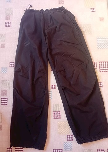 Kadın Siyah Bol Kesim paraşüt pantolon