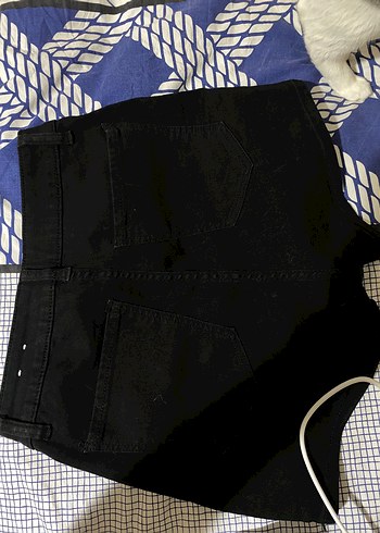 BERSHKA Siyah Mini Kadın Denim Şort - Görsel 3