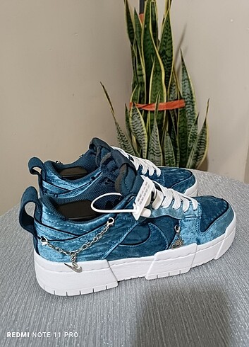 NİKE DUNK LOW DİSRUPT 