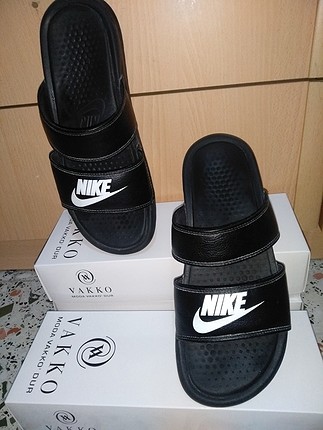 Nike 42.5