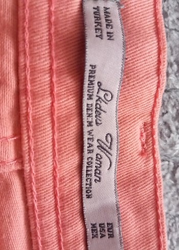 Düğmeli Pembe Mini Etek - Görsel 3