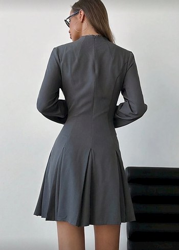 Gri Pileli Mini İş Elbisesi - Görsel 2