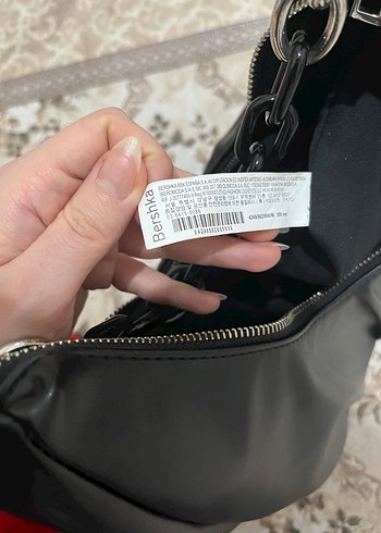 Beden BERSHKA Zincir Detaylı Siyah Deri Kadın Çanta