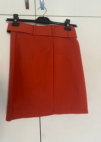 Diğer Kemerli Kırmızı Mini Etek