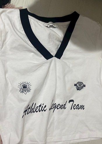 Beyaz V Yaka Kısa Kollu Pamuk Tişört - Görsel 4