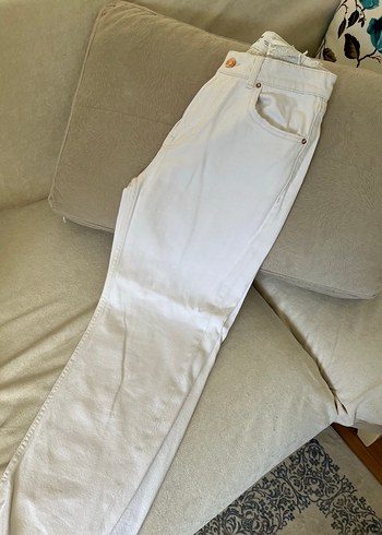 Beyaz Bershka Mom Jean