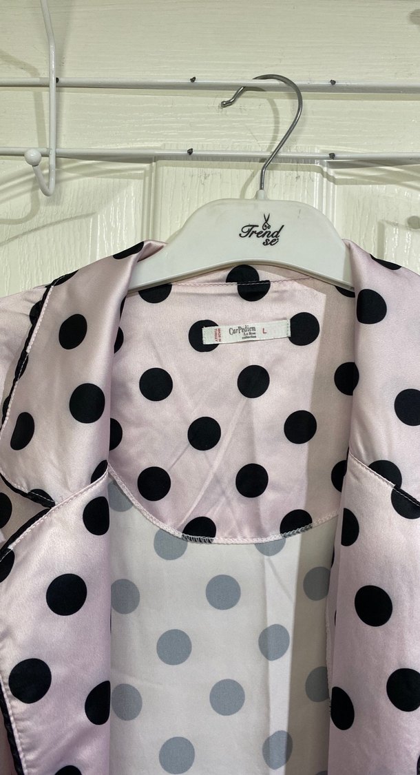 Uzun Pembe Puantiyeli Kadın Sabahlık - Görsel 2