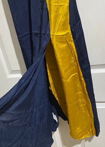 Sarı Siyah Askılı Uzun Drapeli Elbise - Görsel 2