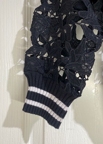 Nakışlı Siyah Örgü Kadın Kazak - Görsel 3