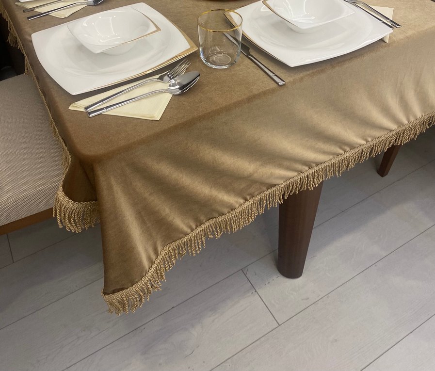 Parlak Kadife Altın Renkli Modern Masa Örtüsü - Görsel 3