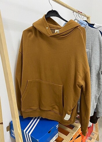 Pullandbear sweatshirt