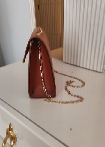 Zincir Detaylı Bej Deri Kadın Çanta - Görsel 2