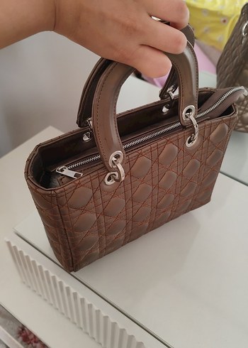 Klasik Tarzda Kahverengi Deri Kadın Çanta - Görsel 7