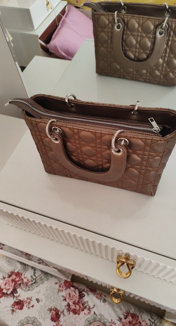 Klasik Tarzda Kahverengi Deri Kadın Çanta - Görsel 2