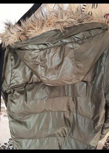 Kürk Detaylı Uzun haki Kadın Kışlık Mont - Görsel 3