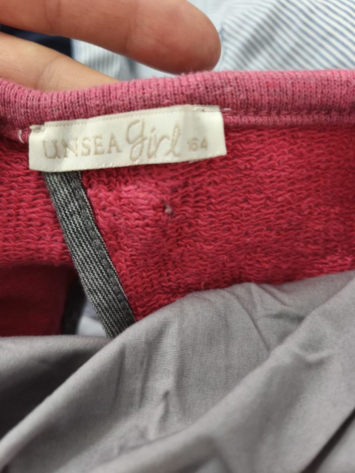 kazak ve gri gömlek - Görsel 4