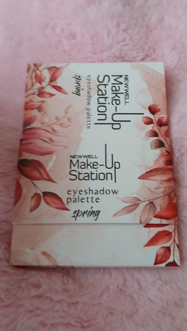 Bej Tonlarında Altı Renk Far Paleti - Görsel 2