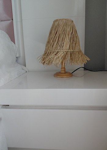Diğer Bej Doğal İpli Masa Lambası