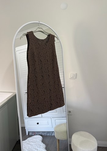 Kahverengi Dantel Detaylı Kolsuz Triko Elbise