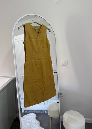 Sarı Keten V Yakalı Midi Elbise