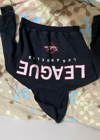 Trendyol & Milla Siyah Kapüşonlu Oversize Sweatshirt
