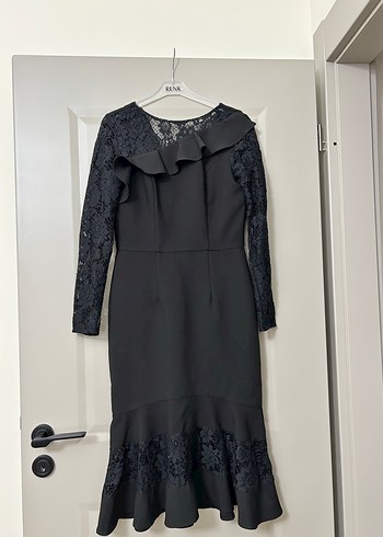 Uzun Kollu Siyah Gotik Nakışlı Elbise