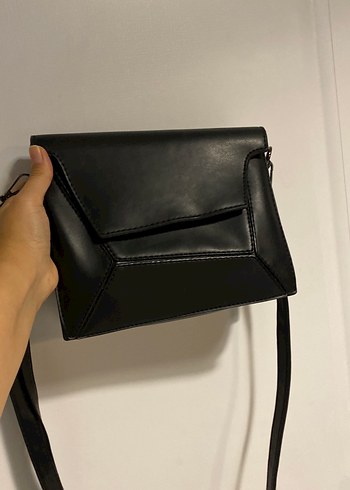 Siyah Deri Minimalist Kadın Çanta