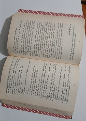 Beden İpek Ongun - Arkadaşlar Arasında Roman