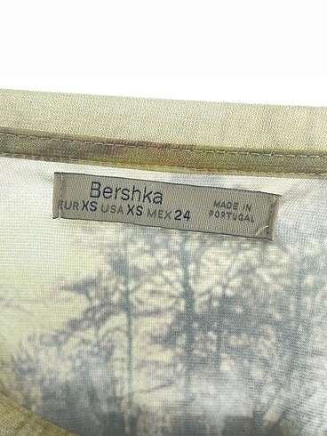 xs Beden çeşitli Renk Bershka Kısa Elbise %70 İndirimli.