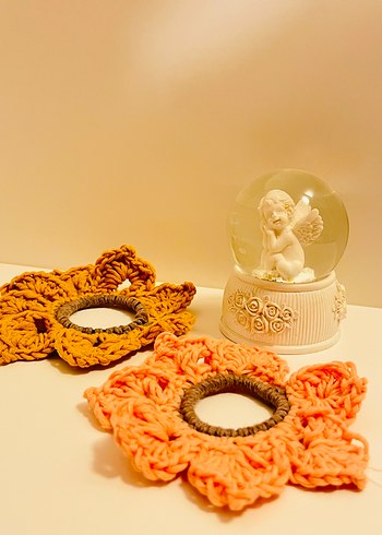 El Örgüsü Çiçek Scrunchie Toka (2li Set)