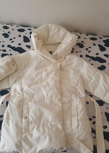 Düğmeli Beyaz Kışlık Mont - Görsel 2