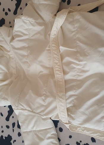 Düğmeli Beyaz Kışlık Mont - Görsel 8