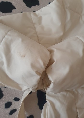 Düğmeli Beyaz Kışlık Mont - Görsel 3