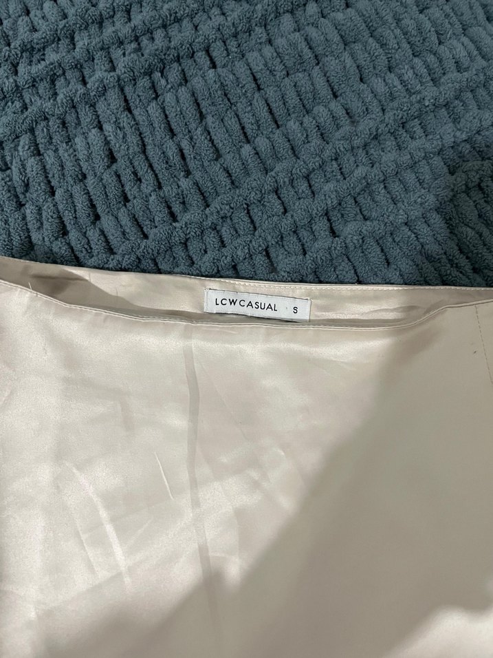 saten yırtmaçlı etek - Görsel 2