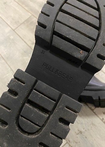 Pull and Bear Siyah Deri Kadın Dizüstü Botlar