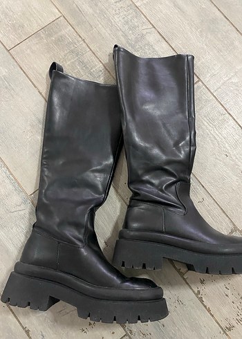 Siyah Deri Kadın Dizüstü Botlar