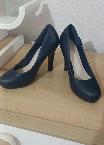 Klasik Koyu Mavi Stiletto Topuklu Kadın Ayakkabı